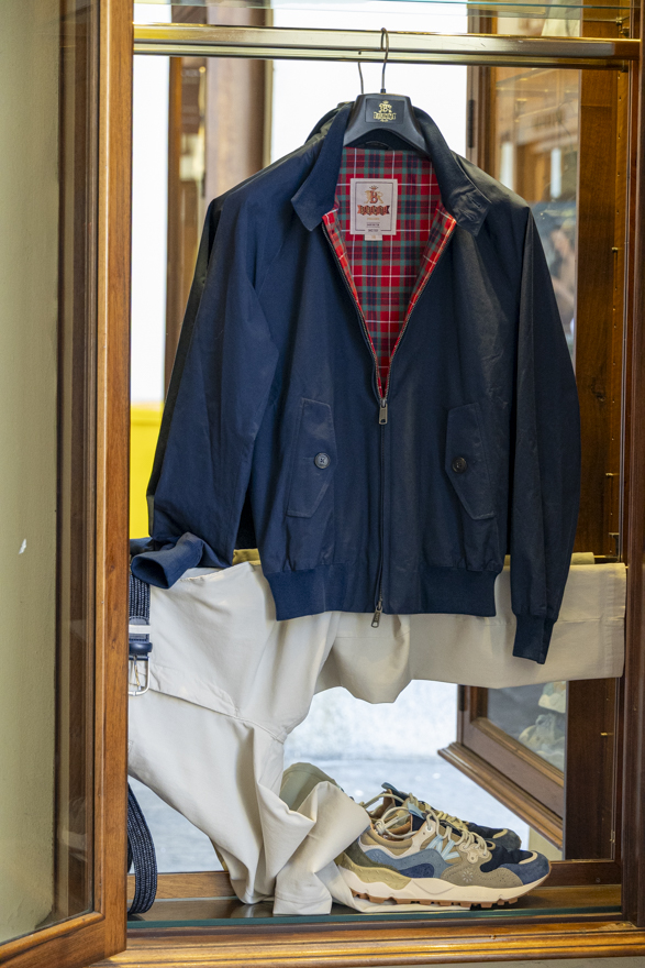 Rizzi Primavera 2026: Baracuta blu navy